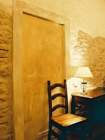 فندق Taanilinna 3*