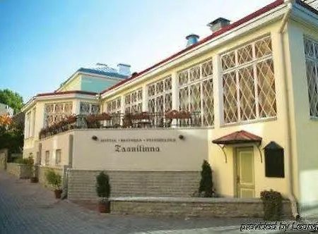 Taanilinna 3*